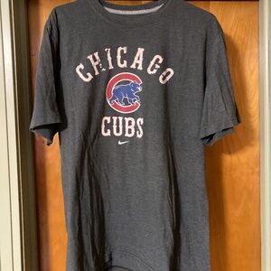 Nike Chicago Cubs Standard Fit Short Sleeve Shirt size XL